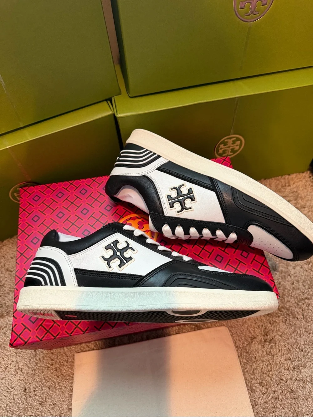 Tory Burch Black/ White Clover Court Sneakers - Picture 4 of 10